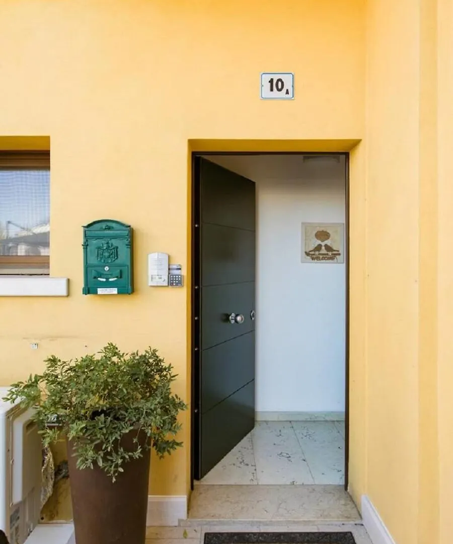 Al Piccolo Clarin Aparthotel Mestre 2*,  Italy